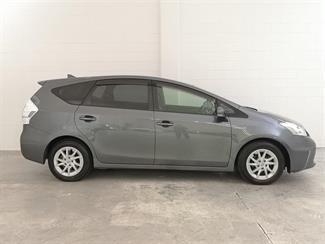 2012 Toyota Prius - Thumbnail