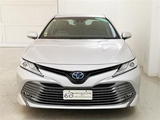 2019 Toyota Camry - Thumbnail