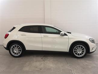 2014 Mercedes-Benz GLA 250 - Thumbnail