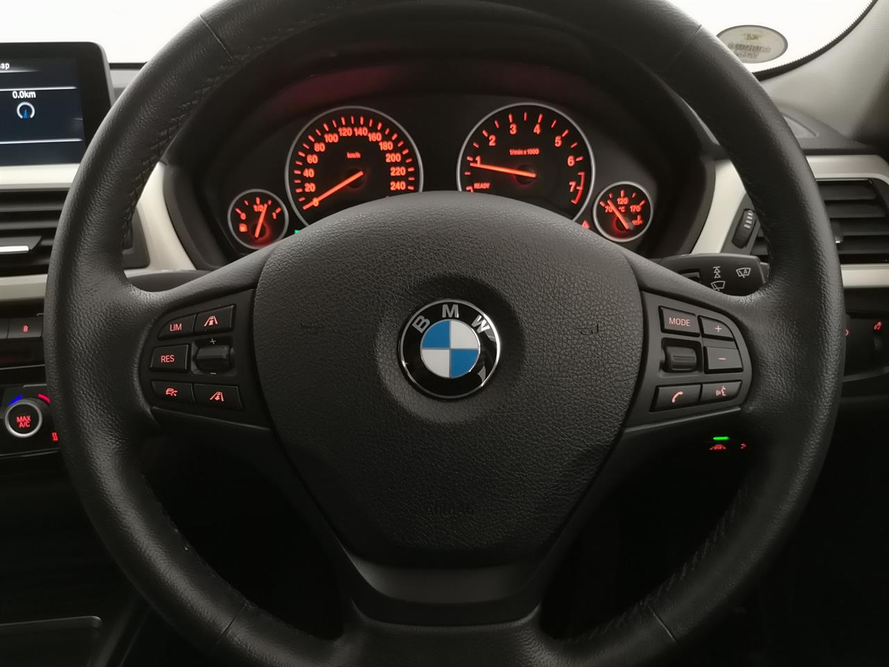 2015 BMW 320i