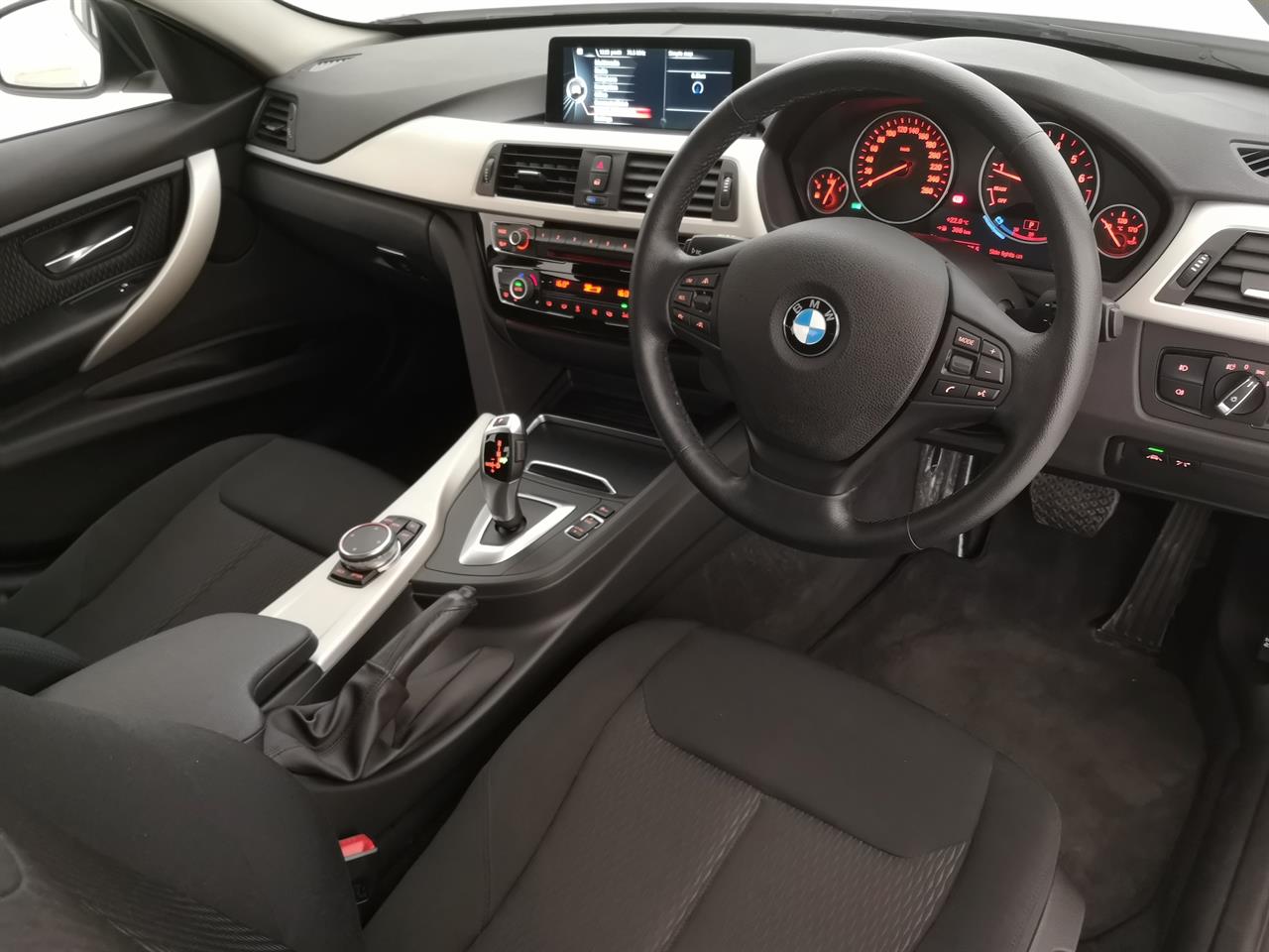 2015 BMW 320i