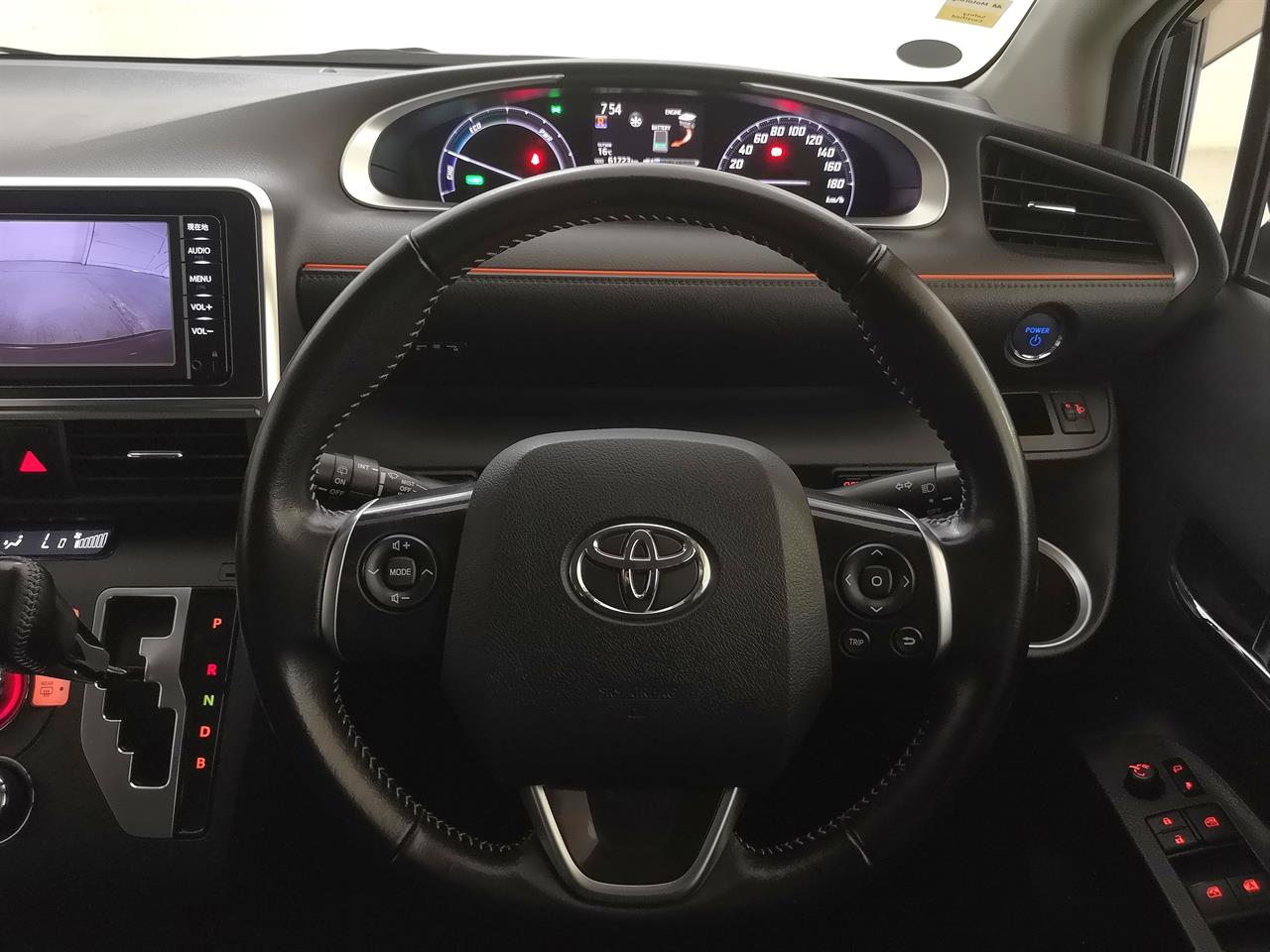 2015 Toyota Sienta