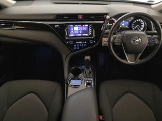 2019 Toyota Camry - Thumbnail