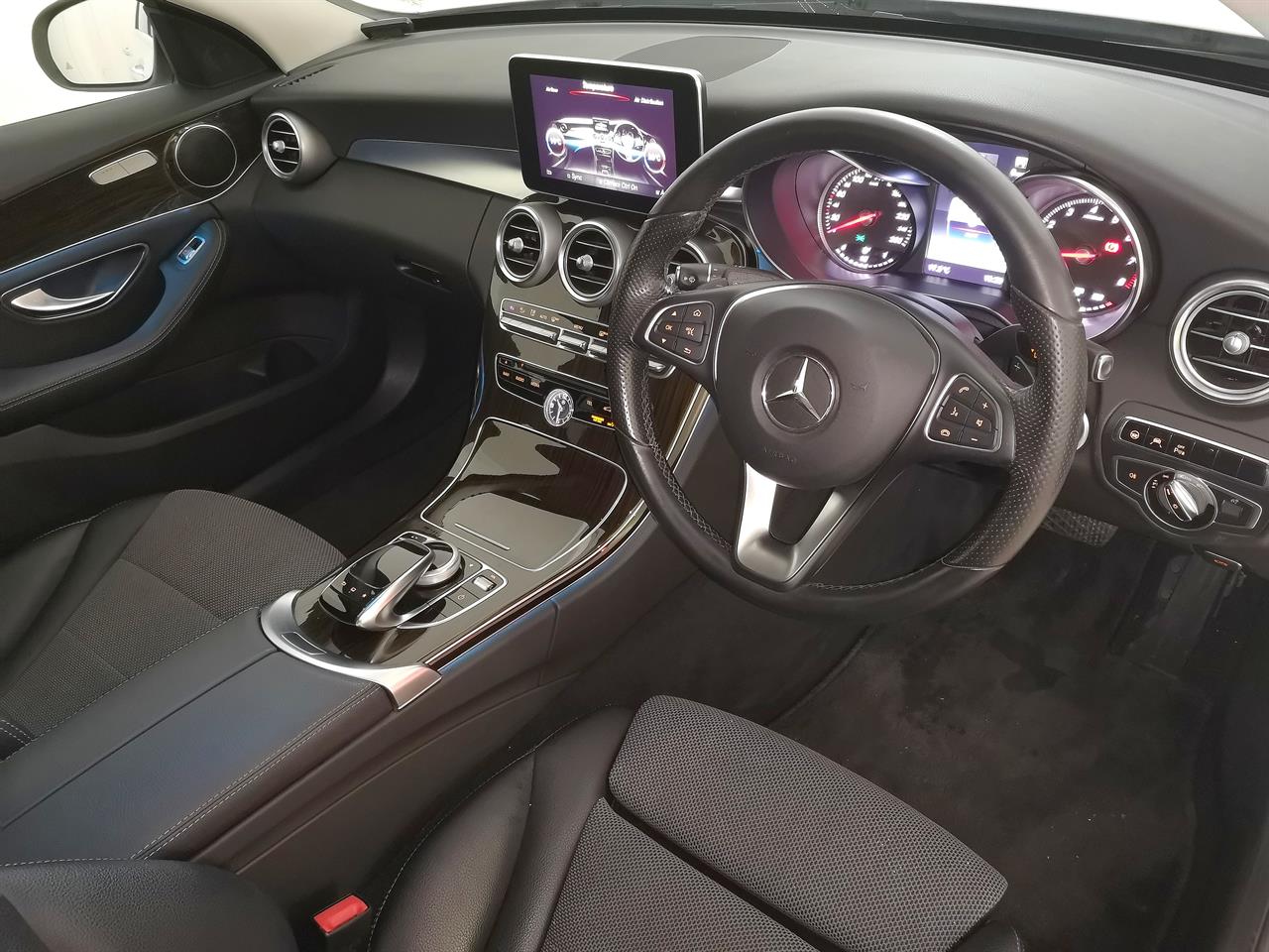 2016 Mercedes-Benz C 200