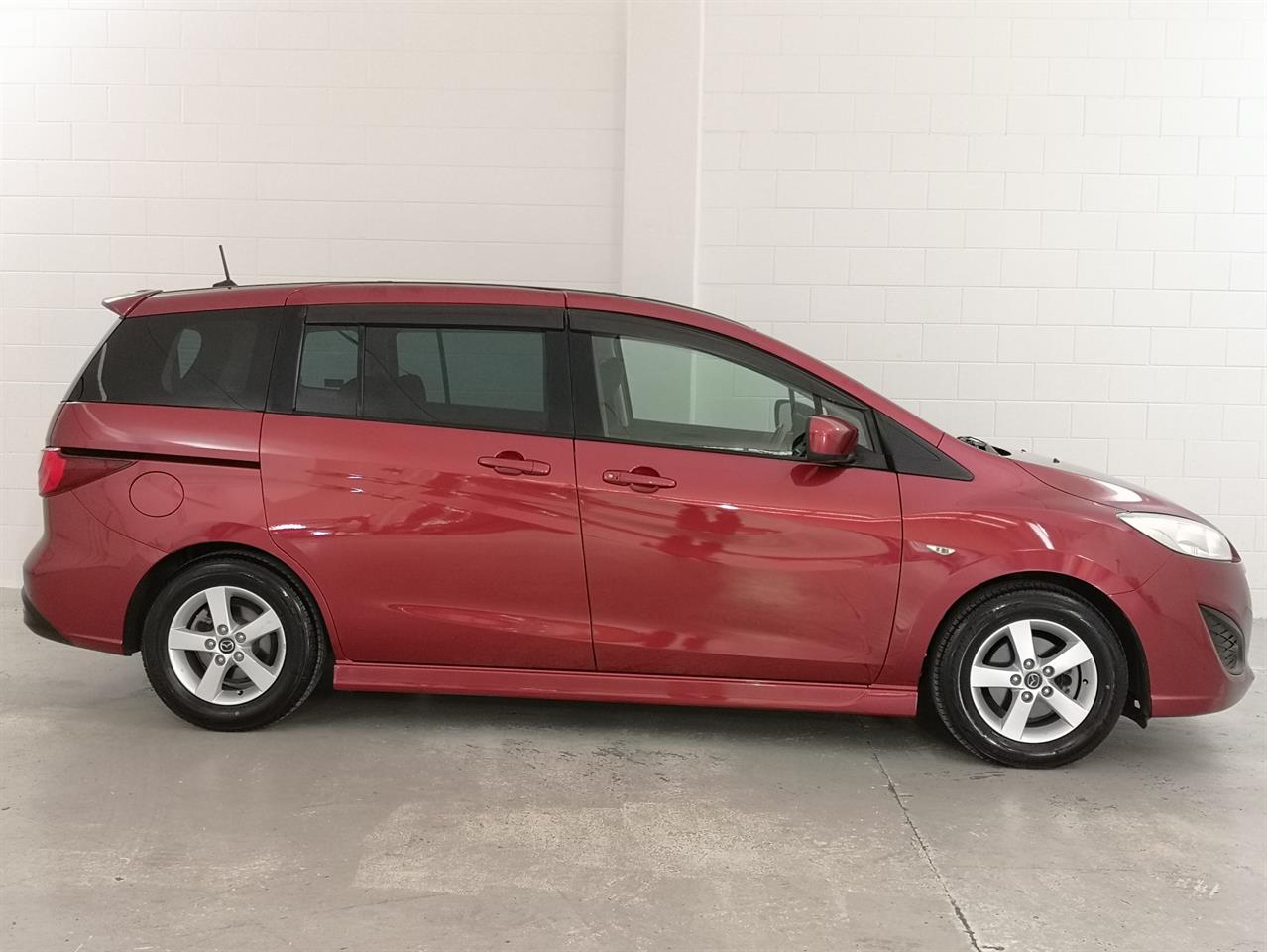 2013 Mazda Premacy