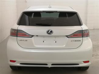 2013 Lexus CT 200H - Thumbnail