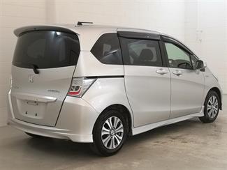 2013 Honda Freed - Thumbnail