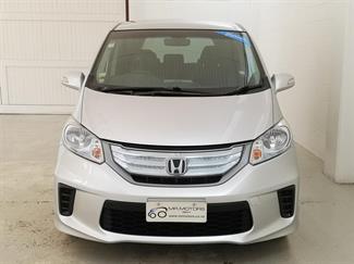 2013 Honda Freed - Thumbnail