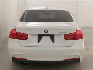 2016 BMW 320i - Thumbnail