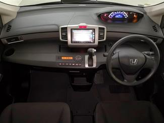 2012 Honda Freed - Thumbnail