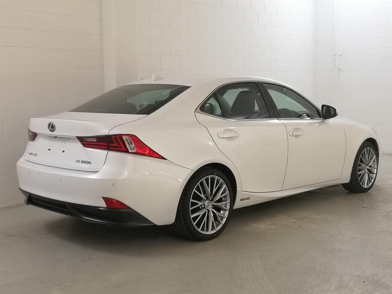 2013 Lexus IS 300H