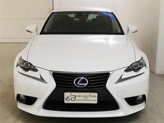 2013 Lexus IS 300H - Thumbnail