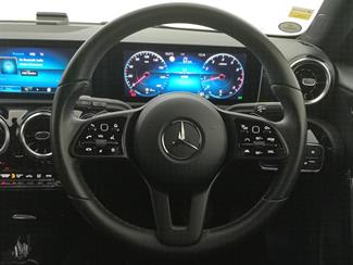 2019 Mercedes-Benz A 180 - Thumbnail