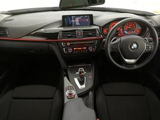 2012 BMW 320i - Thumbnail