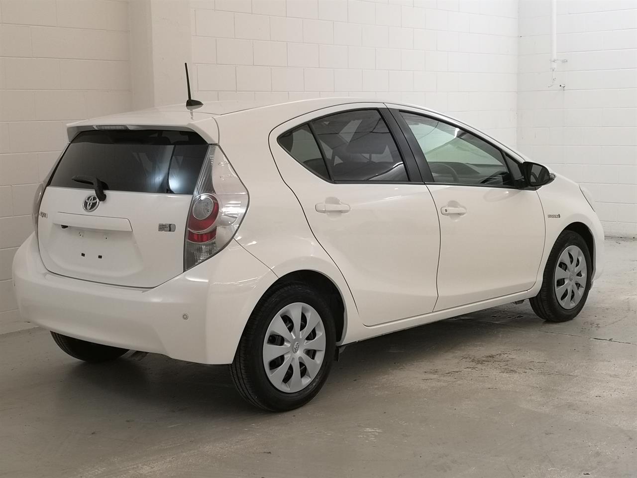 2013 Toyota Aqua