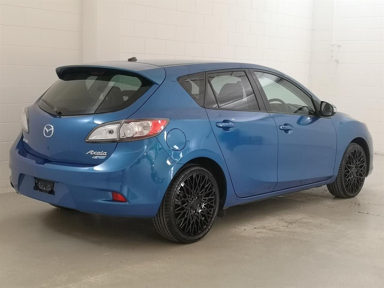 2012 Mazda Axela