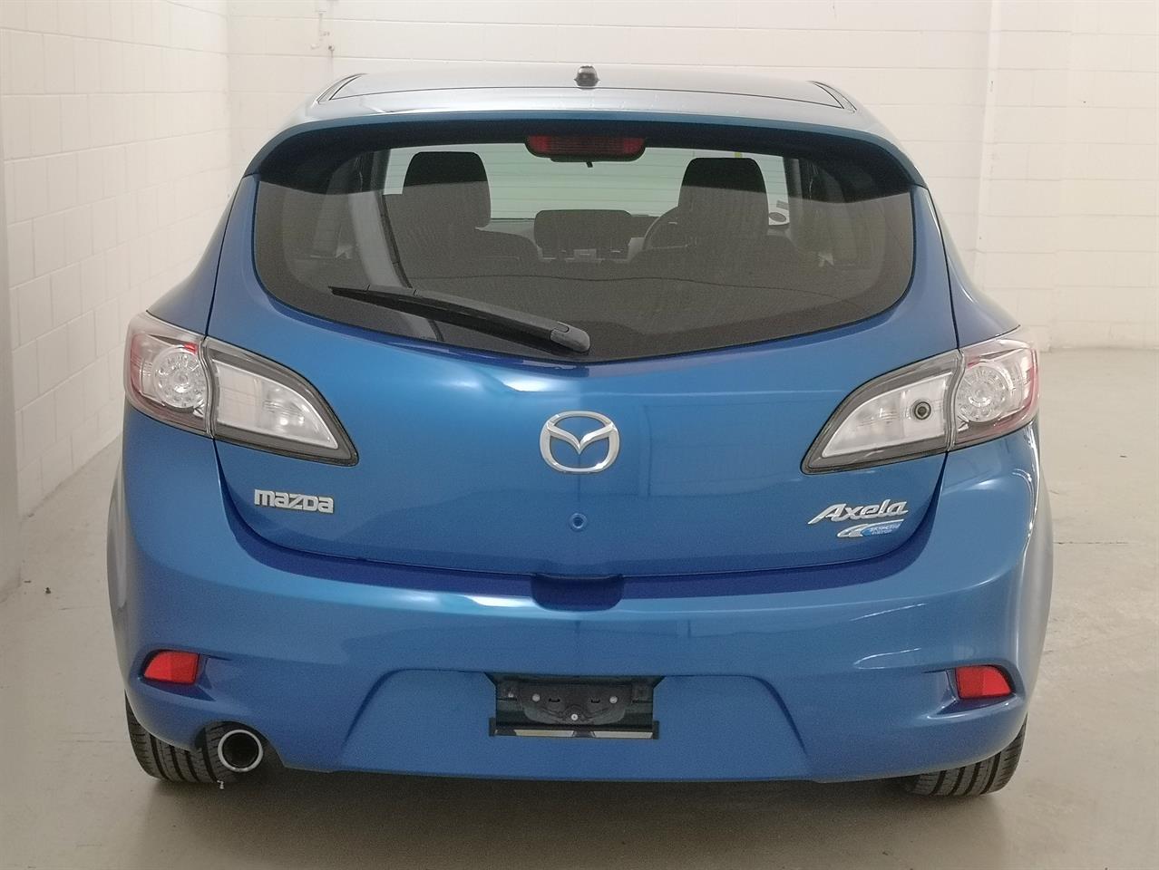 2012 Mazda Axela