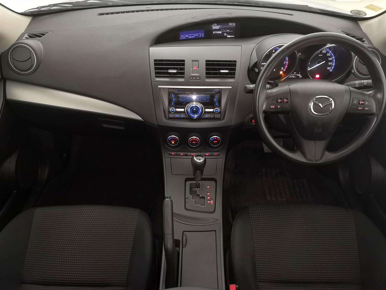 2012 Mazda Axela