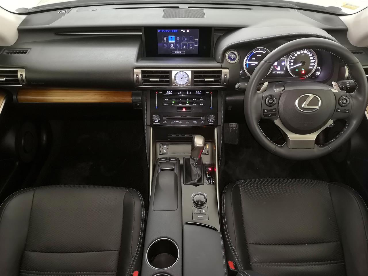 2013 Lexus IS 300H