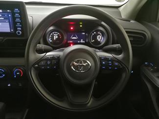 2023 Toyota Yaris - Thumbnail