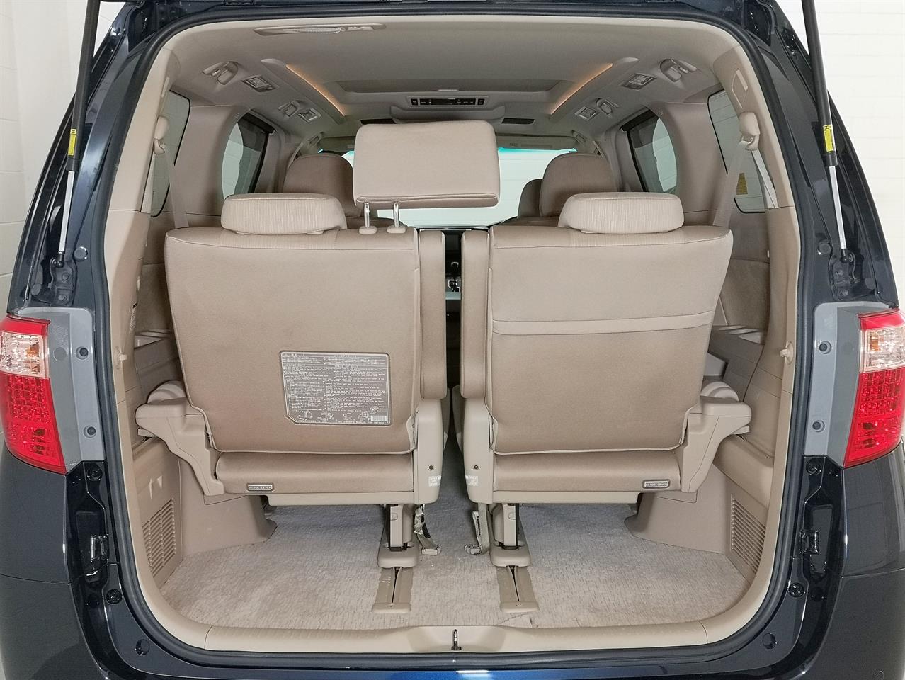 2014 Toyota Alphard