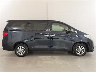 2014 Toyota Alphard - Thumbnail