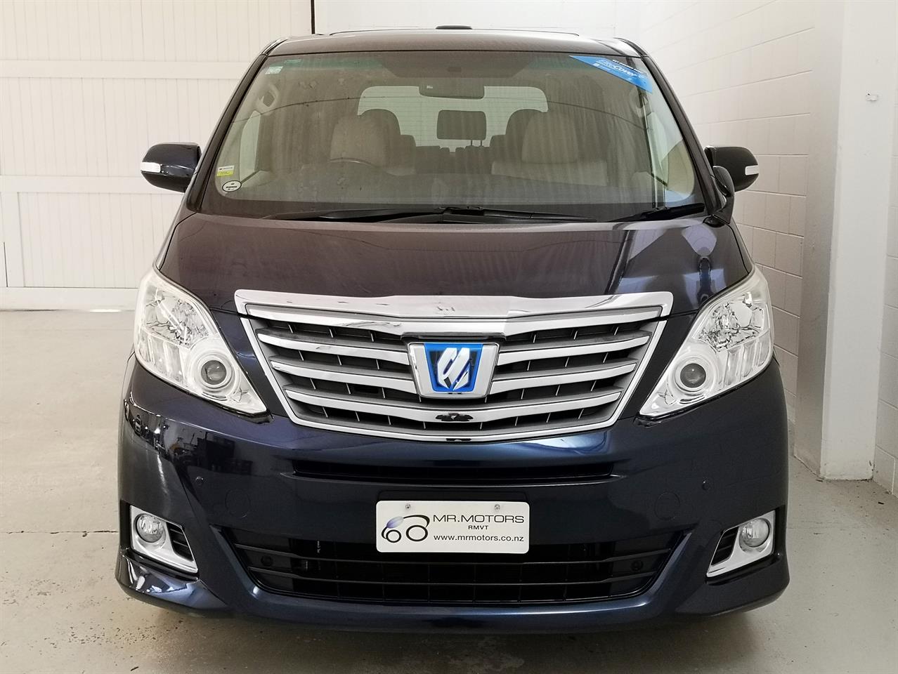 2014 Toyota Alphard