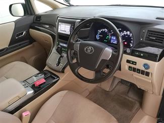 2014 Toyota Alphard - Thumbnail