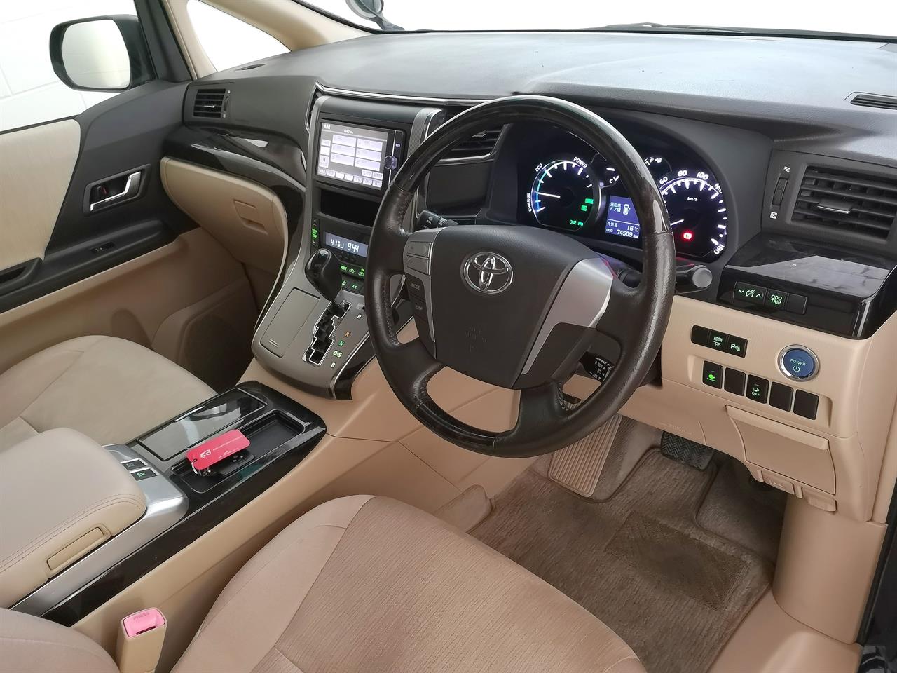 2014 Toyota Alphard