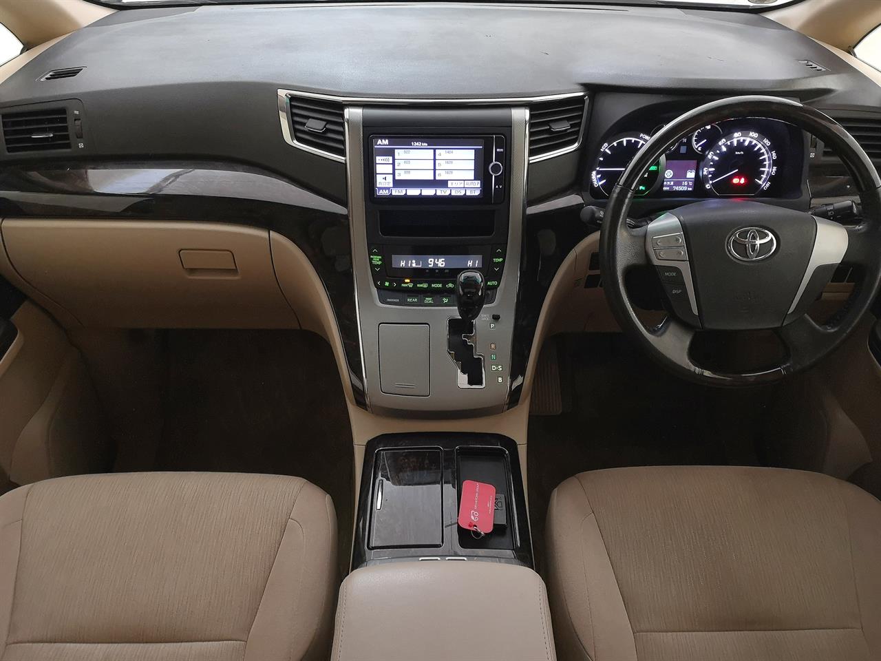 2014 Toyota Alphard