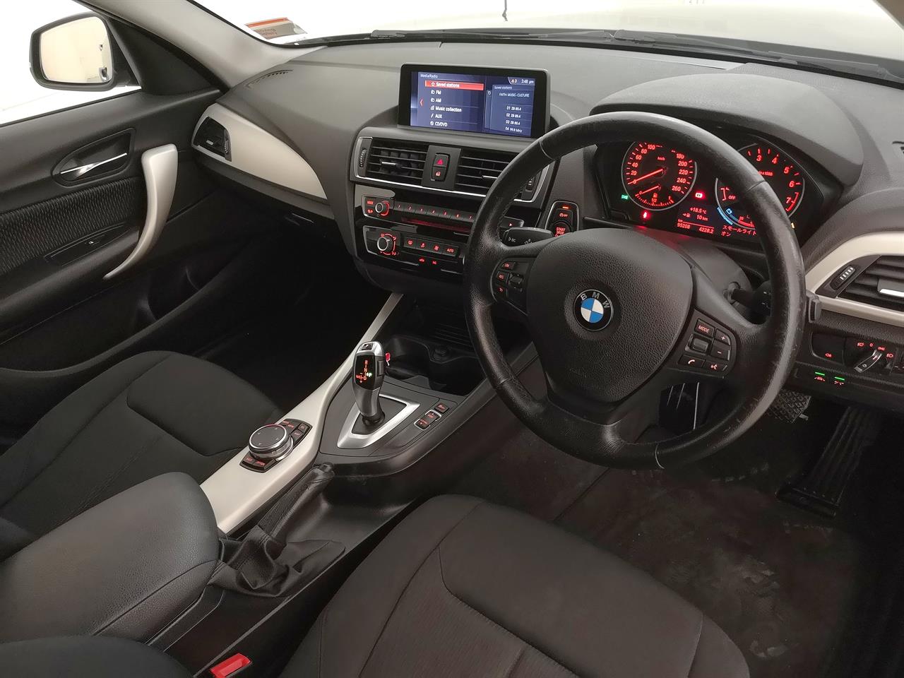 2015 BMW 118I