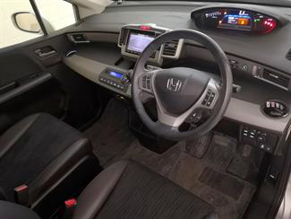 2014 Honda Freed - Thumbnail