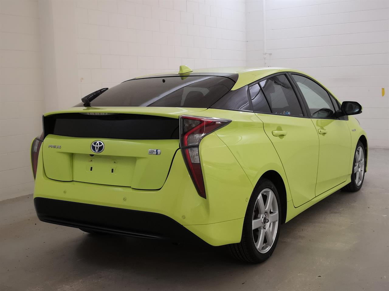 2016 Toyota Prius