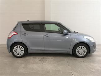 2013 Suzuki Swift - Thumbnail