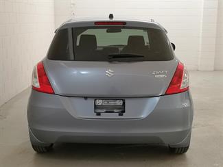 2013 Suzuki Swift - Thumbnail