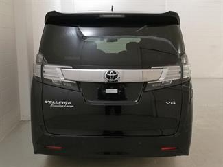 2017 Toyota Alphard - Thumbnail