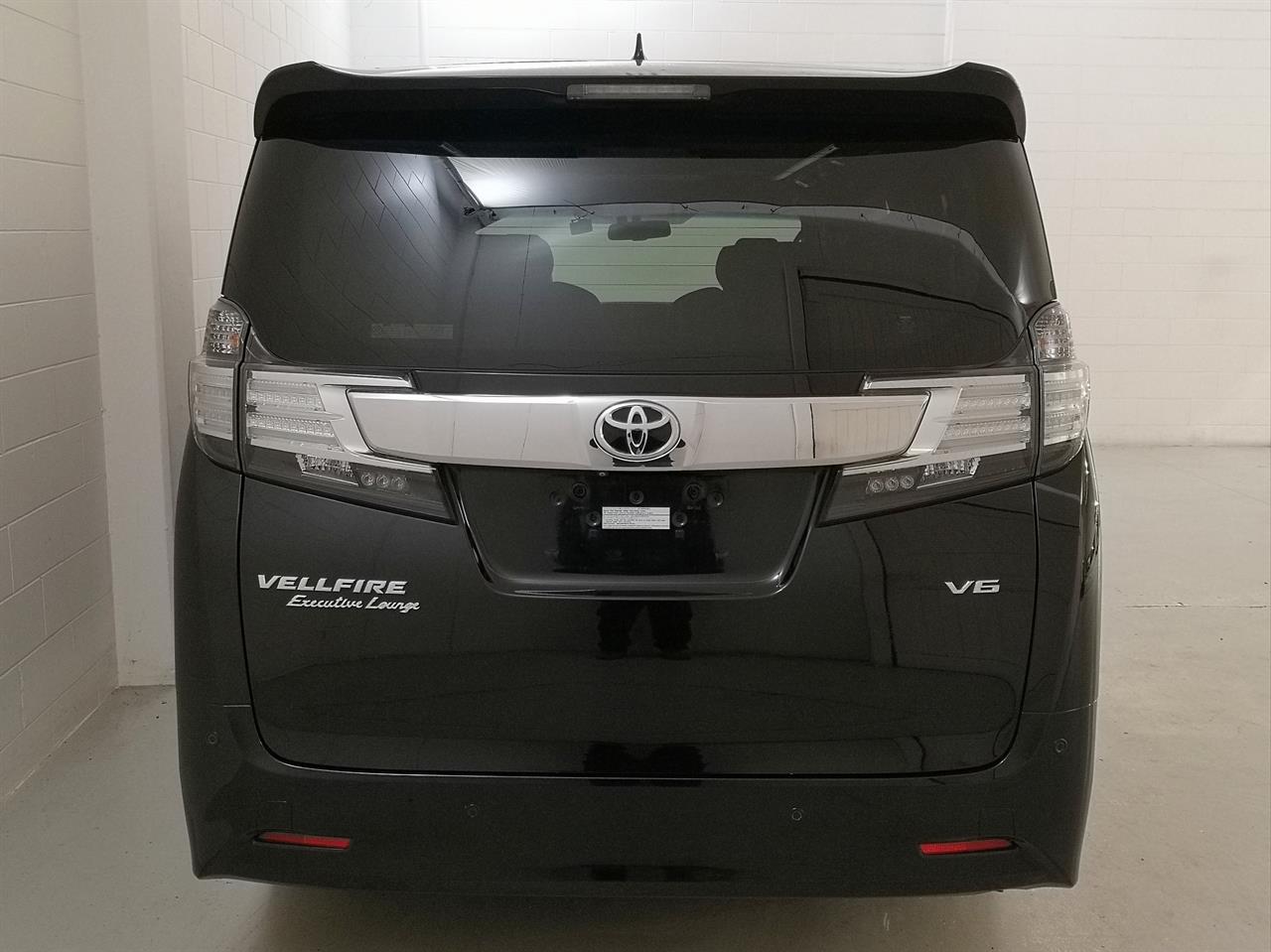 2017 Toyota Alphard