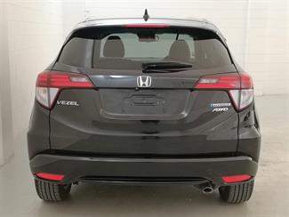 2016 Honda Vezel - Thumbnail