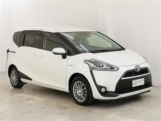 2015 Toyota Sienta - Thumbnail