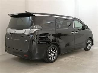 2015 Toyota Vellfire - Thumbnail