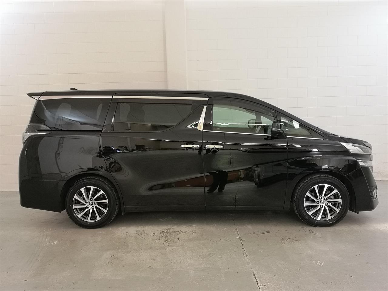 2015 Toyota Vellfire