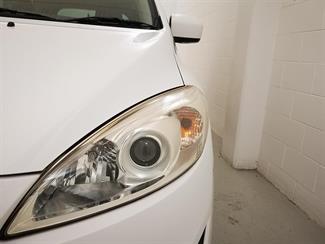 2013 Mazda Premacy - Thumbnail