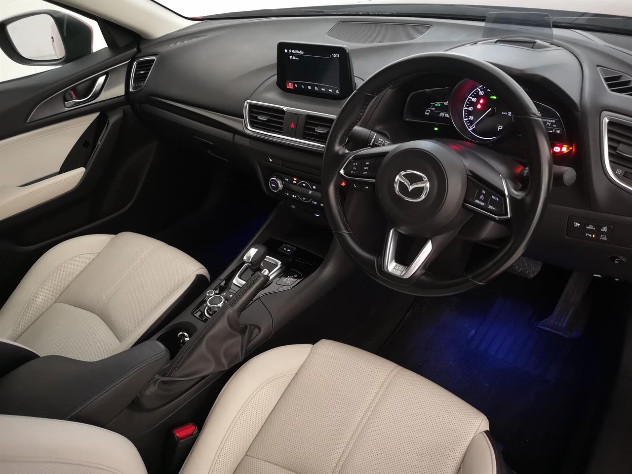 2019 Mazda Axela