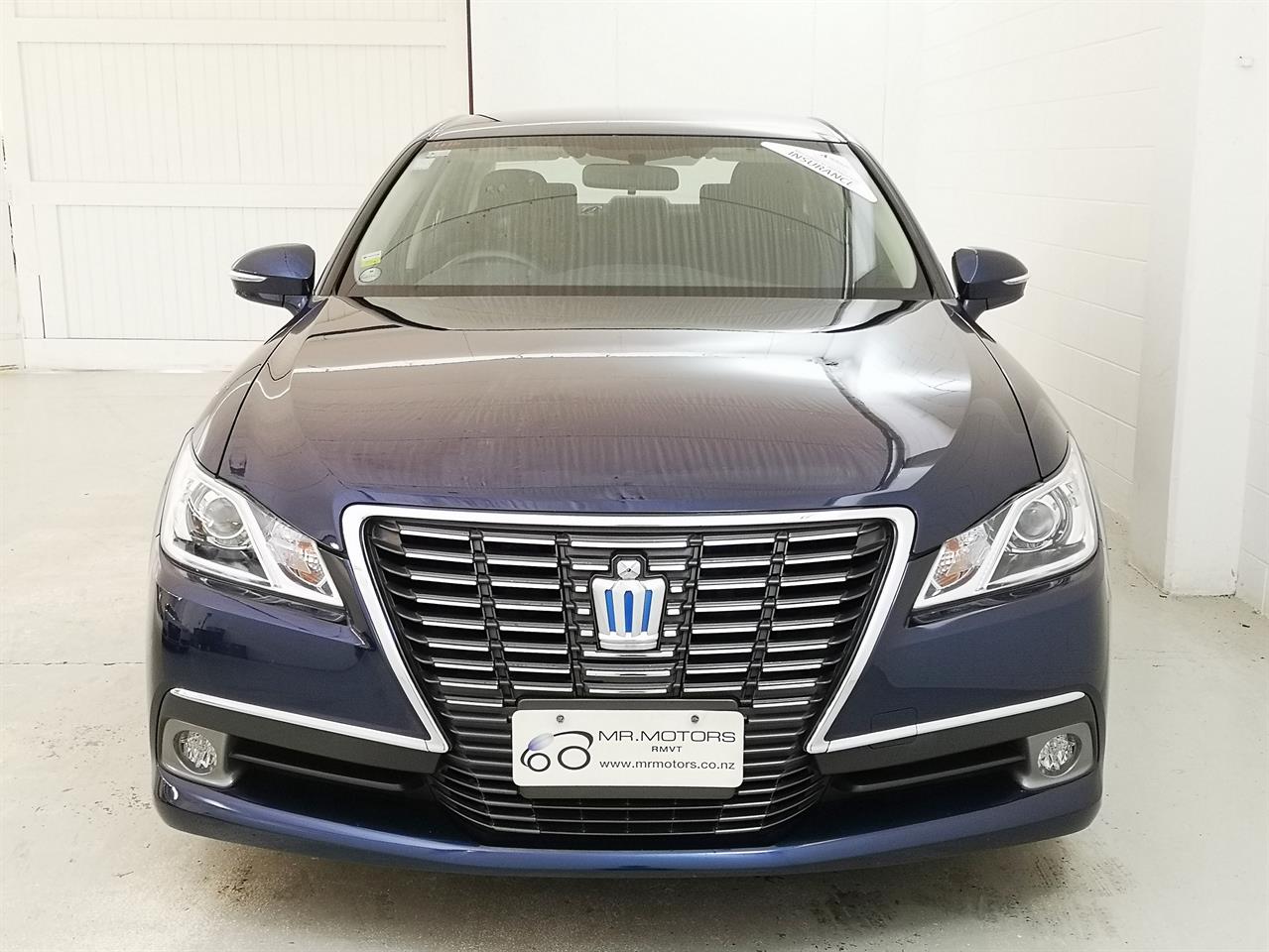 2015 Toyota Crown