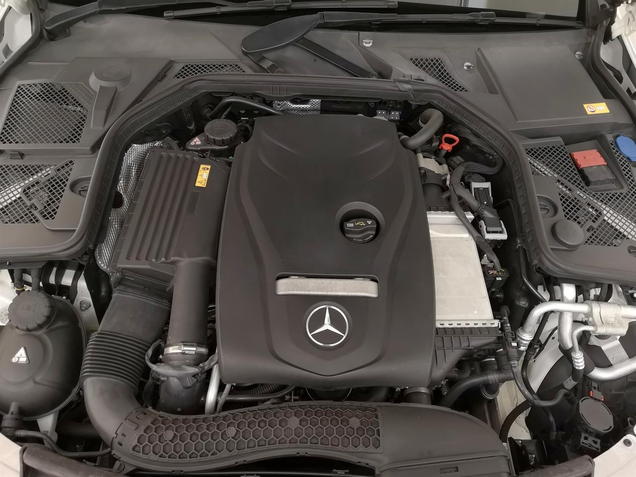 2015 Mercedes-Benz C 180