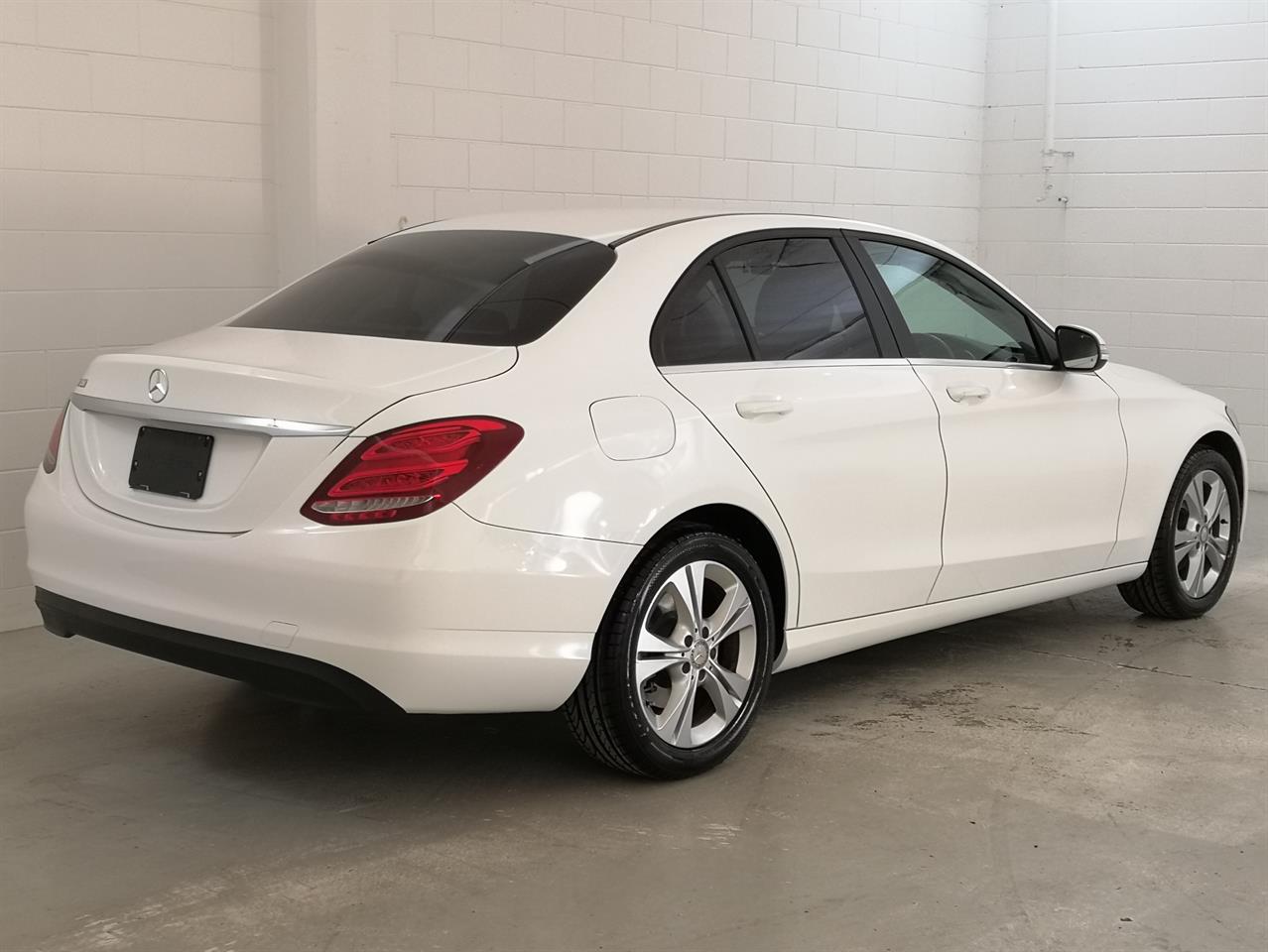 2015 Mercedes-Benz C 180