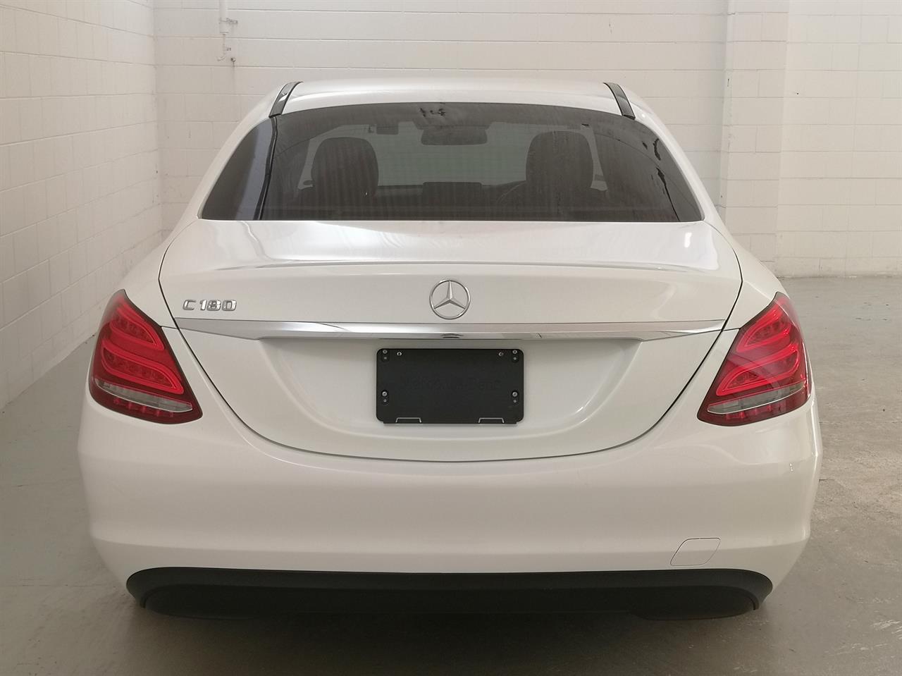 2015 Mercedes-Benz C 180