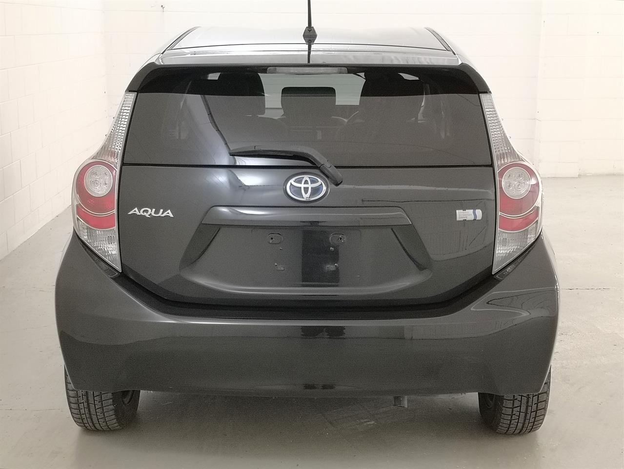 2013 Toyota Aqua