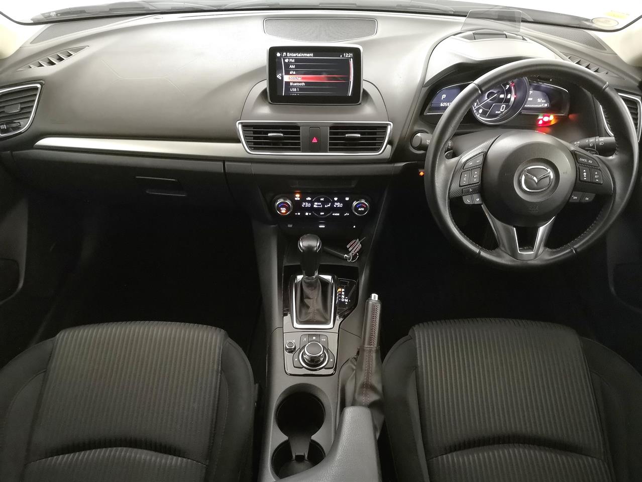 2013 Mazda Axela