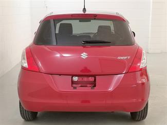 2014 Suzuki Swift - Thumbnail